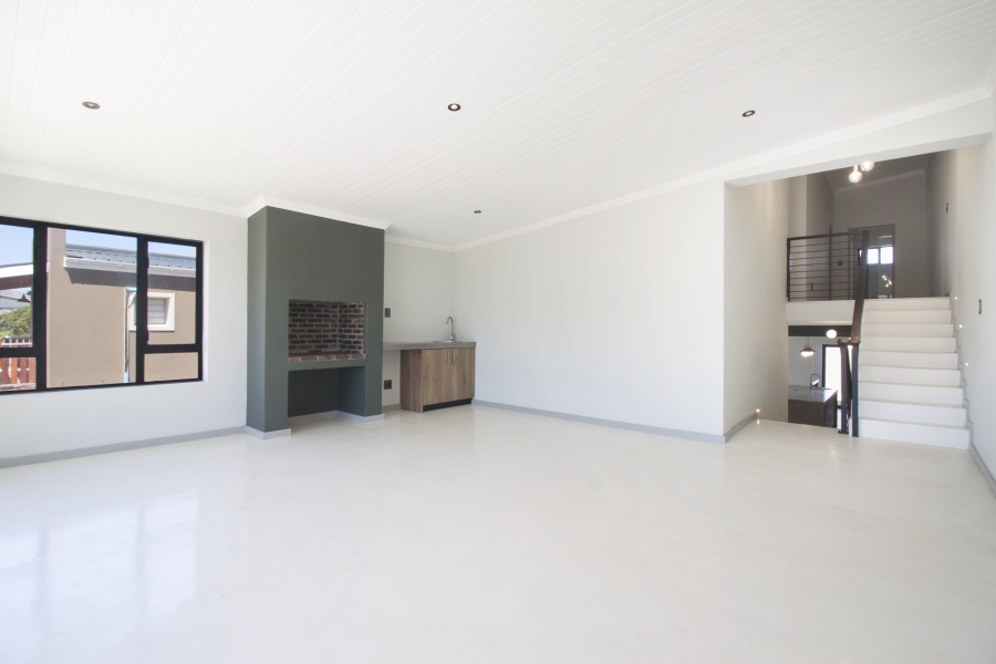 3 Bedroom Property for Sale in Capri Western Cape